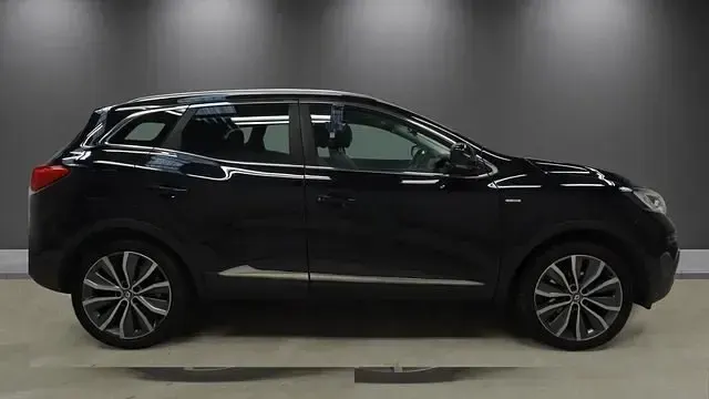 Usado Renault Kadjar Signature S 130 HP (95 kW) 2017 Preto SUV