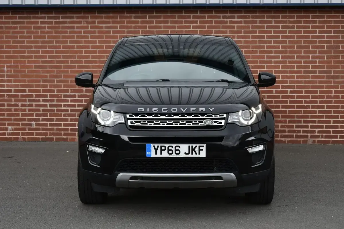 Used Land Rover Discovery Sport HSE 177 HP (130 kW) 2016 Black SUV