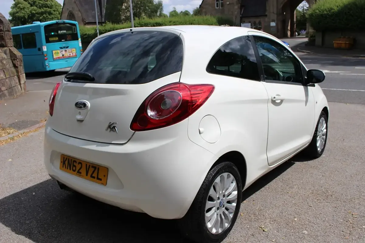 Used Ford Ka Zetec 2012 White Hatchback