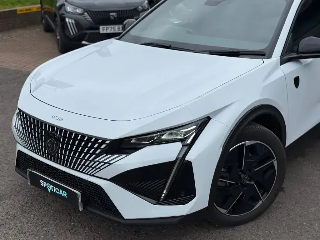 Second-hand Peugeot 408 GTi 158 kW (215 CP) 2025 Alb SUV