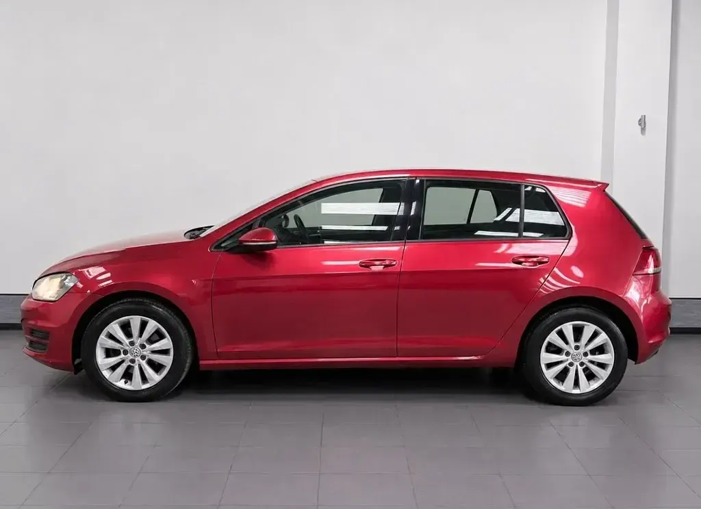 Used VW Golf VII SE 2013 Red Hatchback
