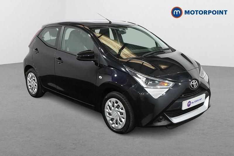 Black Used 2019 Toyota Aygo X-play Hatchback | £9,149 (Fair price) - Image 1/4
