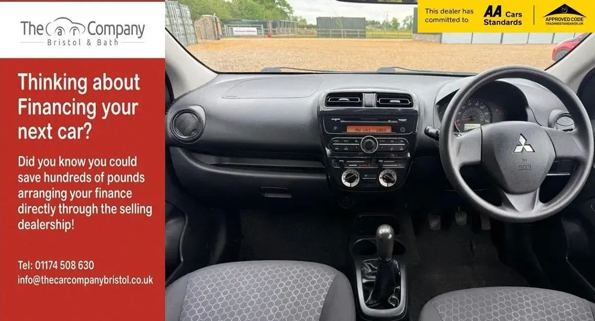 Used Mitsubishi Mirage 71 HP (52 kW) 2014 White Hatchback