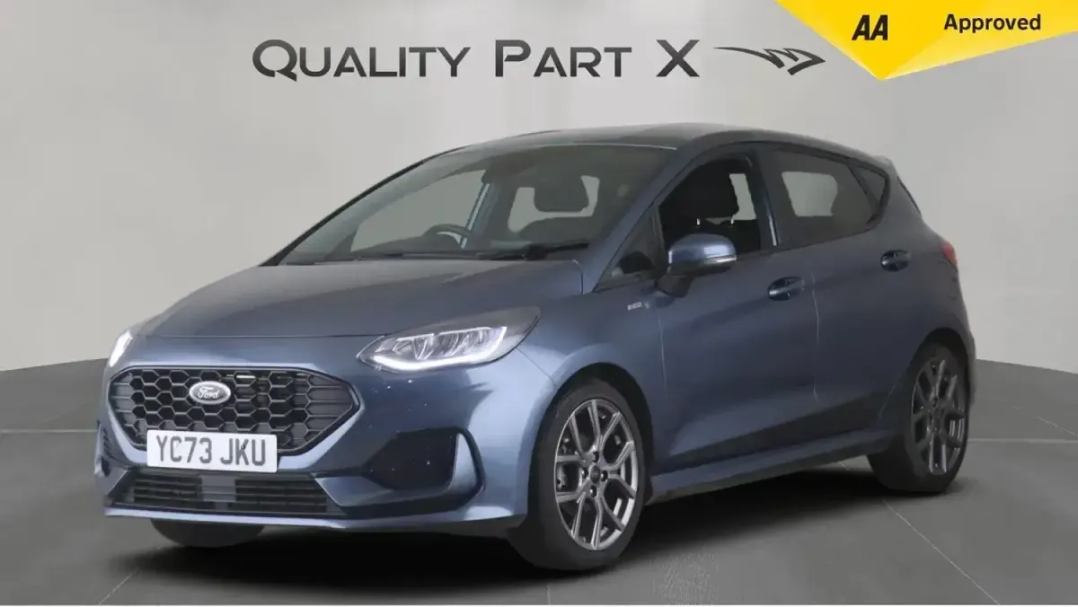 Begagnad Ford Fiesta ST-Line 125 HK (91 kW) 2023 Blå Halvkombi