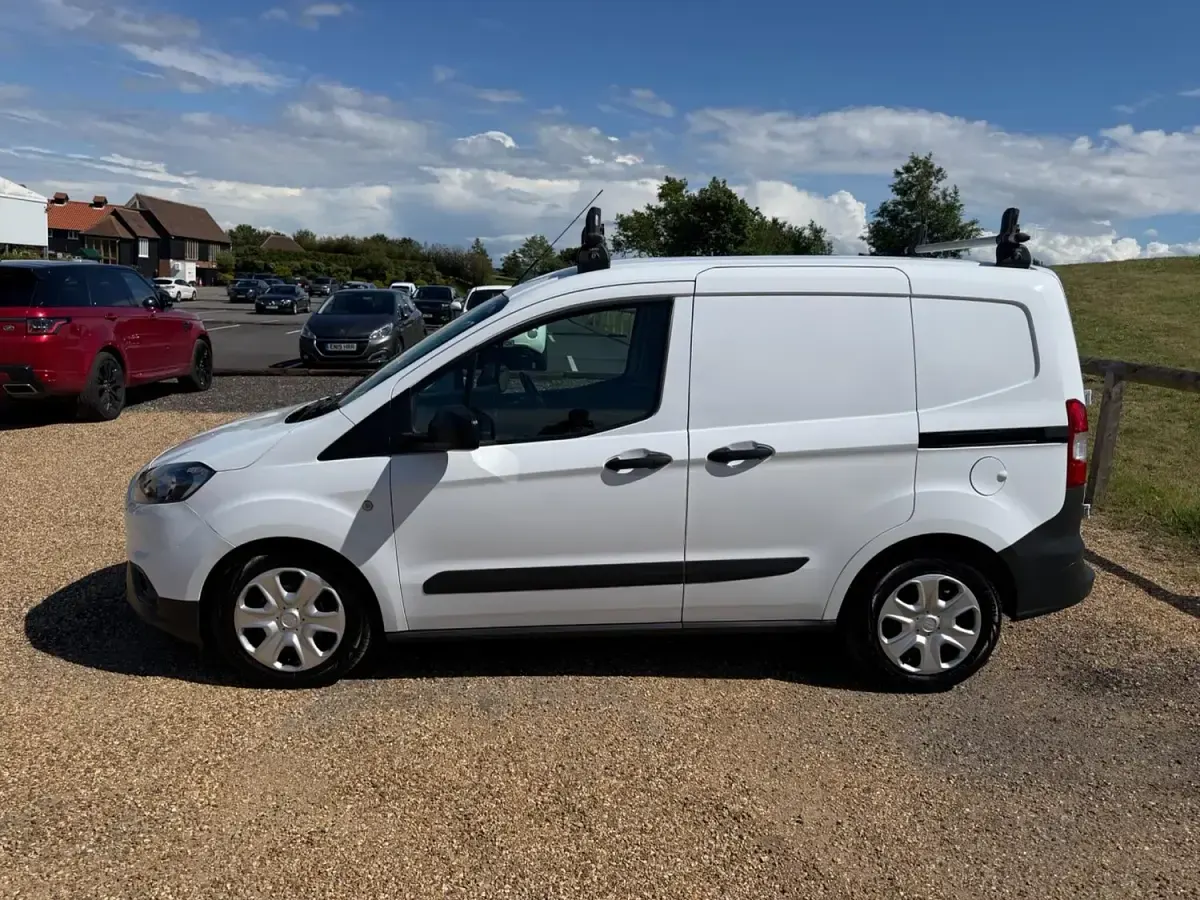 Used Ford Transit Trend 2019 White Van