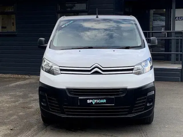 Używany Citroën Dispatch 2023 Biały Minivan