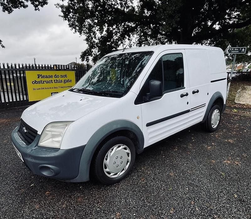 White Used 2011 Ford Transit Van | £2,395 (Fair price) - Image 1/4