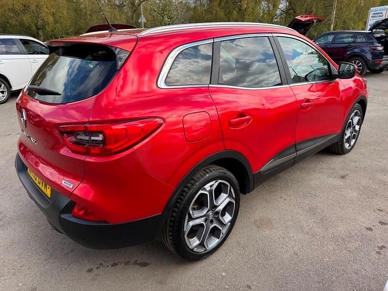 Usado Renault Kadjar Dynamique 130 HP (95 kW) 2016 Vermelho SUV