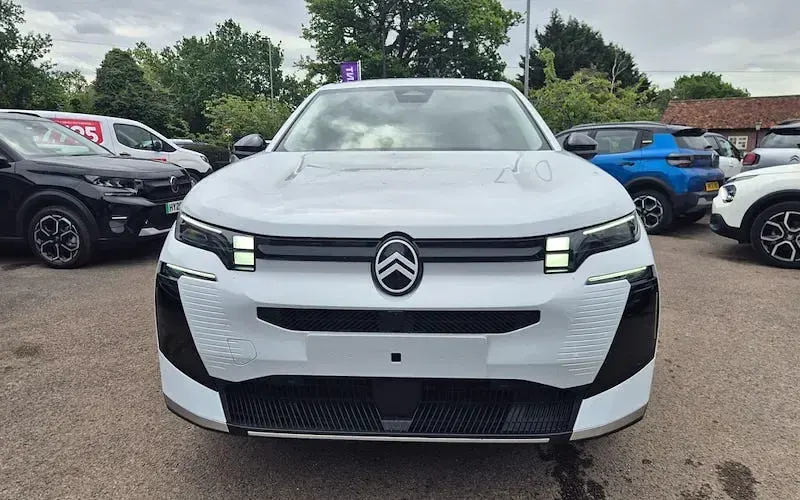 New Citroën C5 145 HP (106 kW) 2026 Hatchback