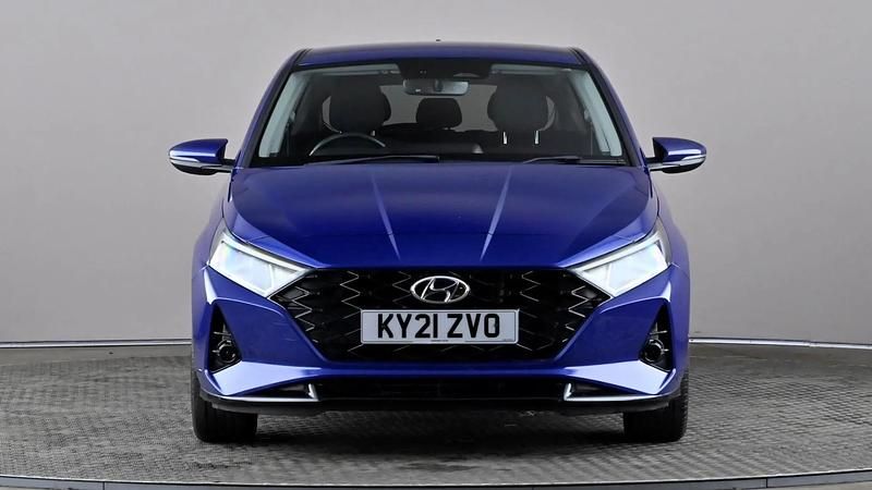 Used Hyundai i20 Premium 100 HP (73 kW) 2021 Blue Hatchback