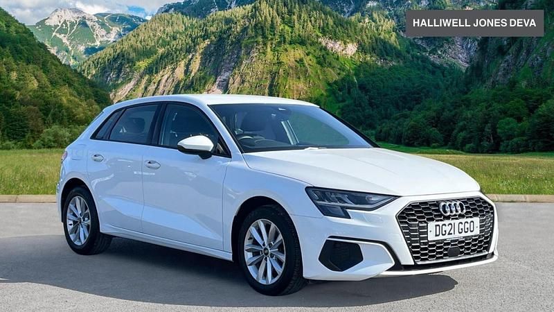 Used Audi A3 Sportback 110 HP (80 kW) 2021 White Hatchback