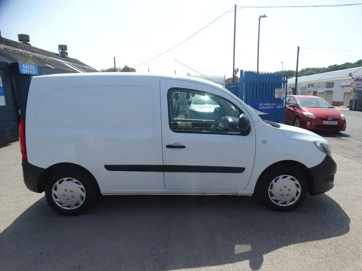 Used Mercedes Citan 109 2019 White MPV