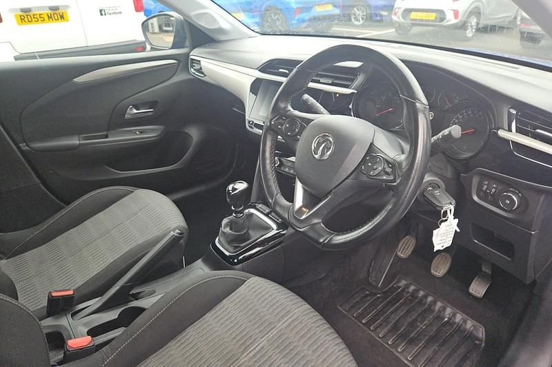 Used Vauxhall Corsa Edition 100 HP (73 kW) 2022 Blue Hatchback