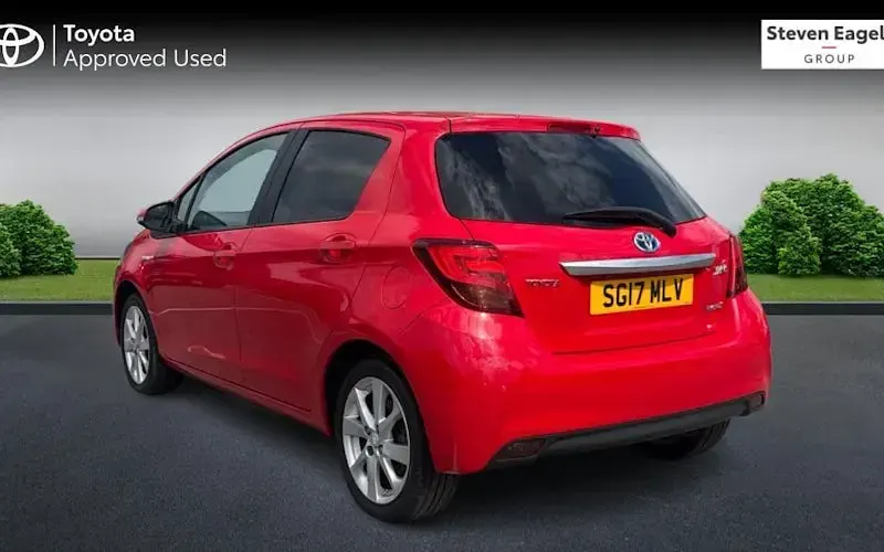 Used Toyota Yaris 101 HP (74 kW) 2016 Hatchback