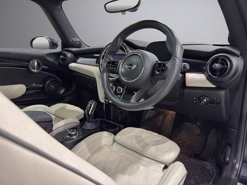 Used Mini Cooper SE Hatch 135 kW (184 HP) 2022 Black Hatchback