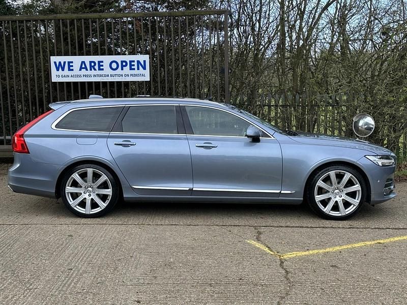 Used Volvo V90 Inscription 2016 Blue Estate