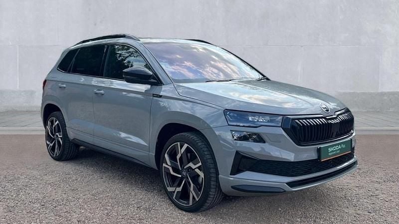 Meteor grey Used 2025 Skoda Karoq SportLine SUV | £31,753 (A bit pricey) - Image 1/4