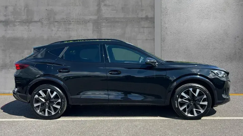 Nouă Cupra Formentor 150 CP (110 kW) 2026 Negru SUV