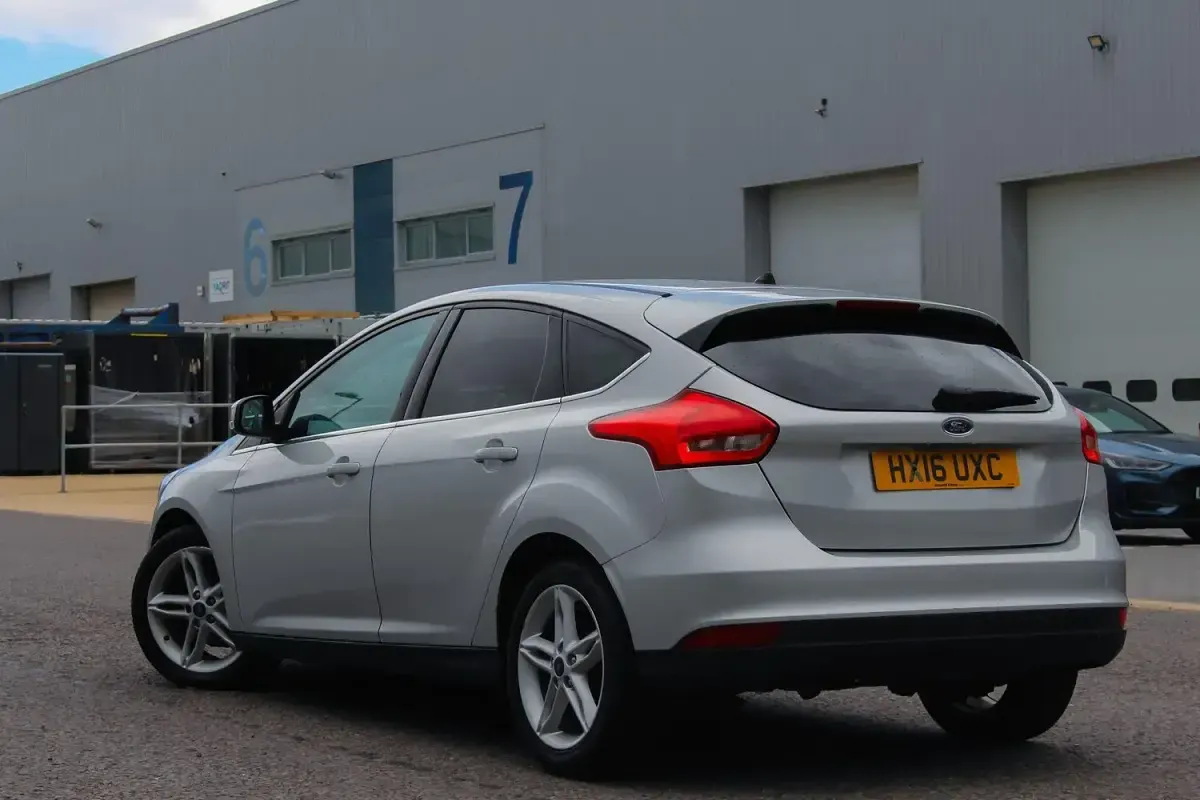 Used Ford Focus Zetec 2016 Silver Hatchback