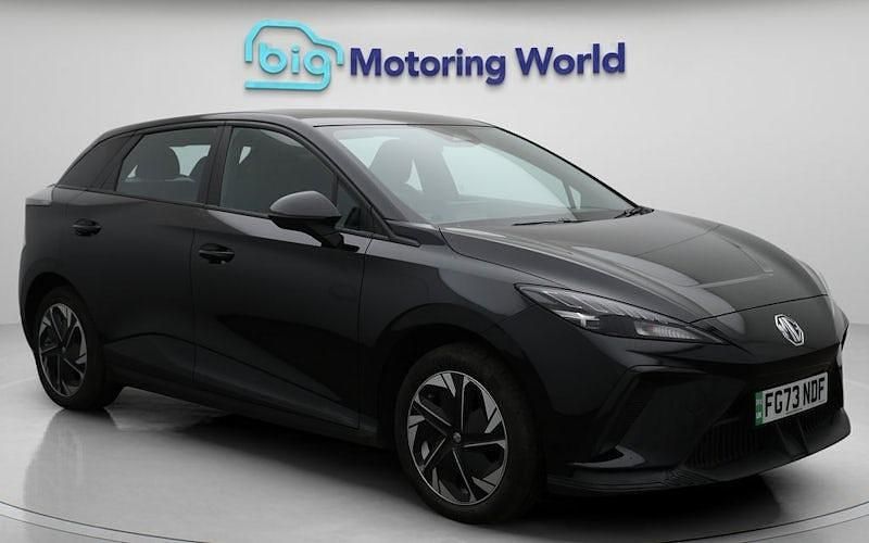 Black Used 2023 MG MG4 EV SE Hatchback | £13,800 (Fair price) - Image 1/4