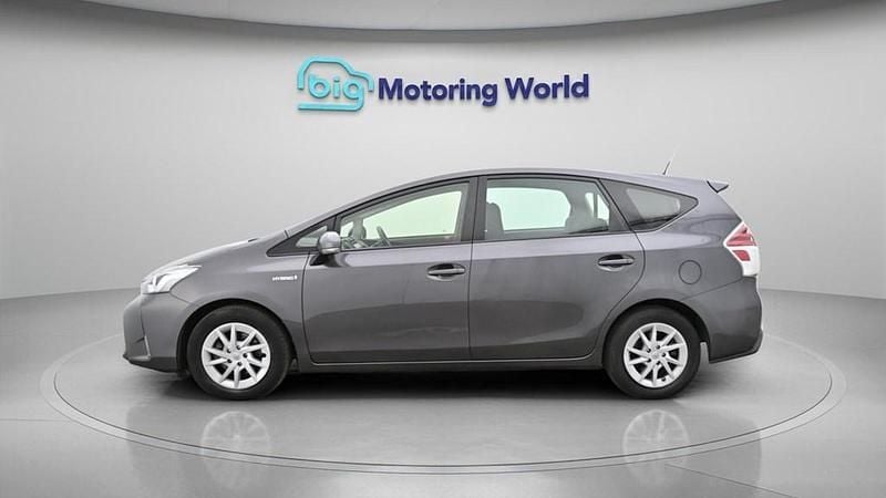 Used Toyota Prius+ 136 HP (100 kW) 2020 Grey MPV