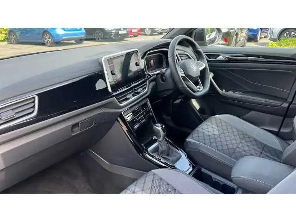 Used VW T-Roc 150 HP (110 kW) 2026 SUV