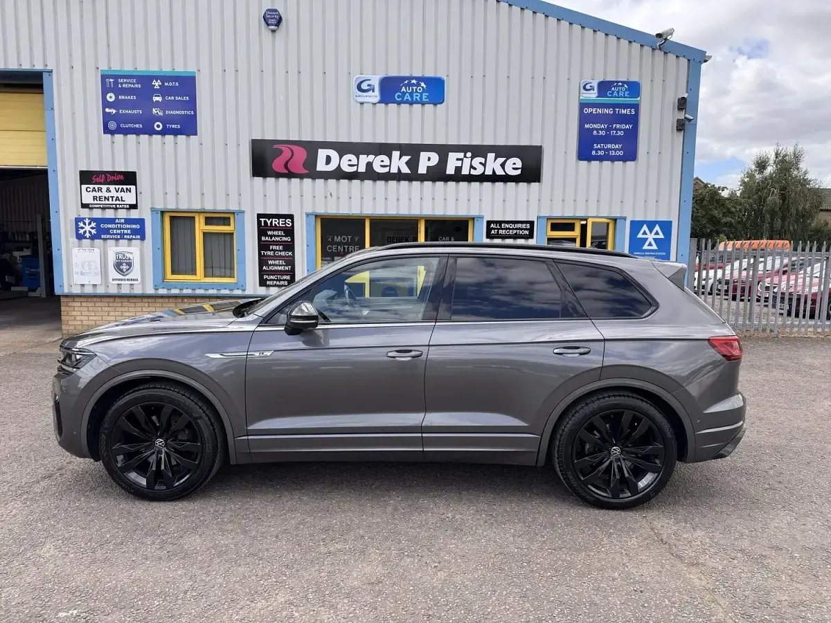 Used VW Touareg Black Edition 286 HP (210 kW) 2021 Grey SUV