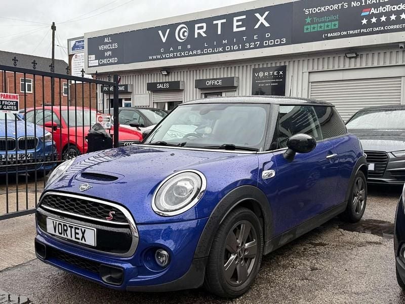 Blue Used 2021 Mini Cooper S Classic Hatchback | £13,000 (Good price) - Image 1/4