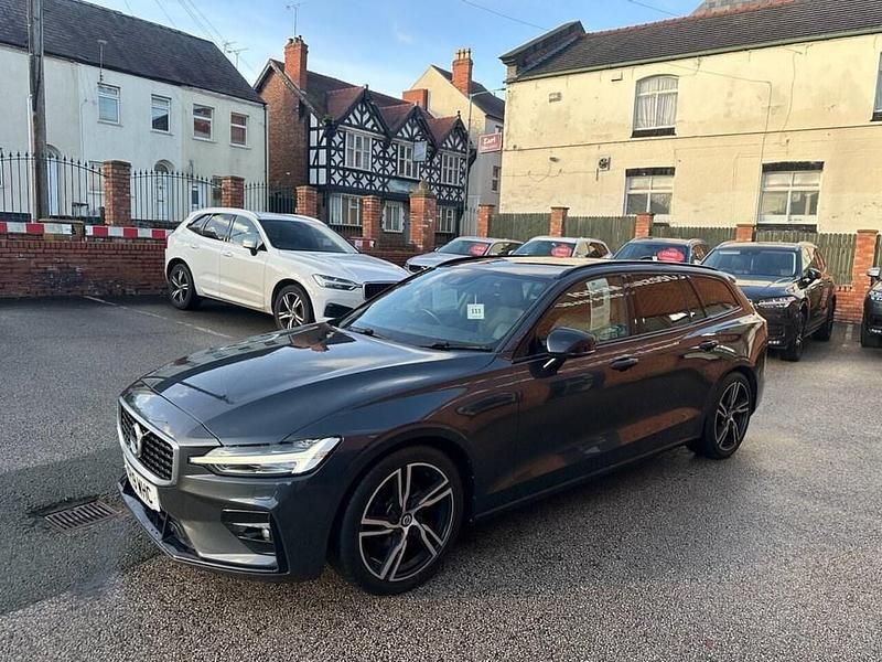 Used Volvo V60 R-Design 150 HP (110 kW) 2019 Grey Estate