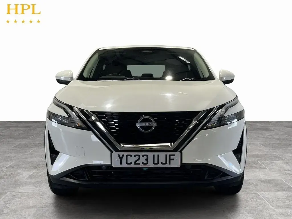 Used Nissan Qashqai Acenta Premium 140 HP (102 kW) 2023 White SUV