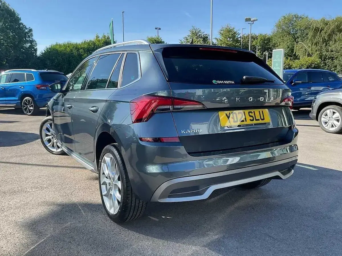 Used Skoda Kamiq SE L 110 HP (80 kW) 2021 Quartz grey metallic SUV