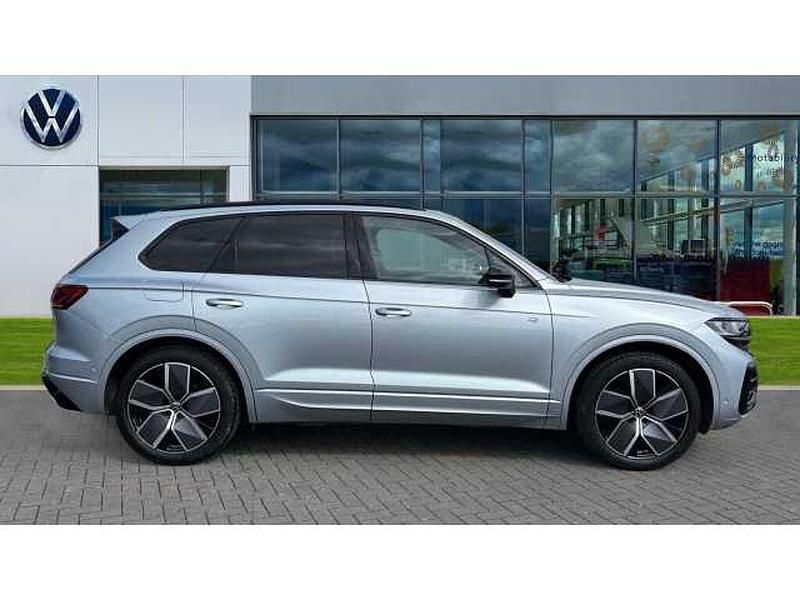 Usado VW Touareg Black Edition 286 HP (210 kW) 2025 Prateado SUV
