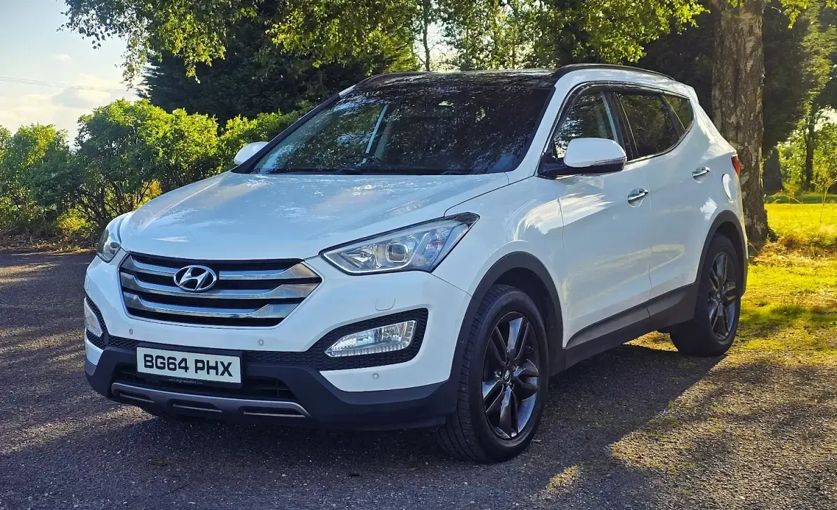Used Hyundai Santa Fe Premium SE 197 HP (144 kW) 2014 White SUV