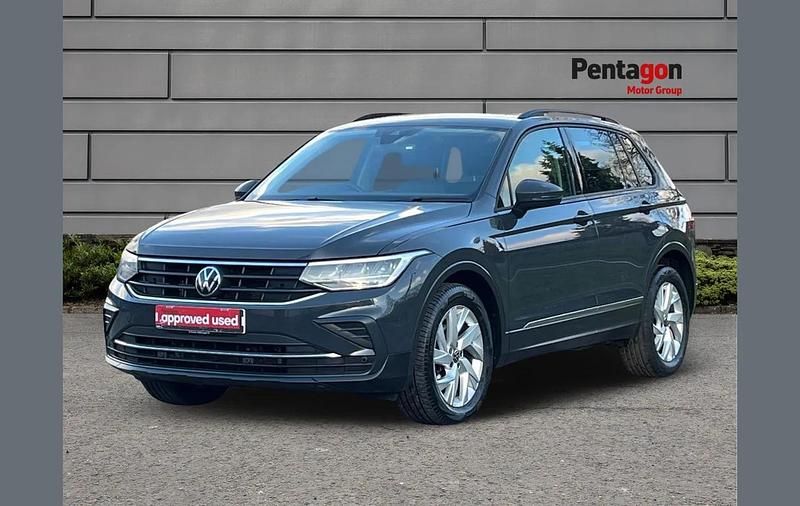 Used VW Tiguan Life 147 HP (108 kW) 2022 Grey SUV