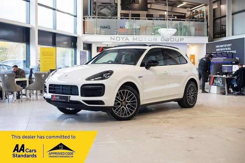 Used Porsche Cayenne 462 HP (339 kW) 2020 White SUV