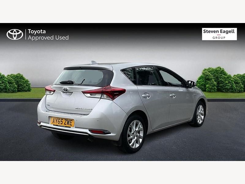 Used Toyota Auris Hybrid 2015 Silver Hatchback