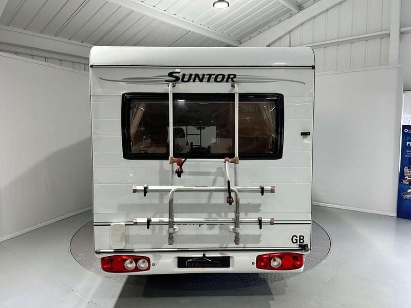 Begagnad Peugeot Boxer 2005 Vit Van