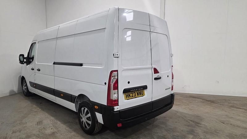 Usado Renault Master Business 2023 Branco Monovolume