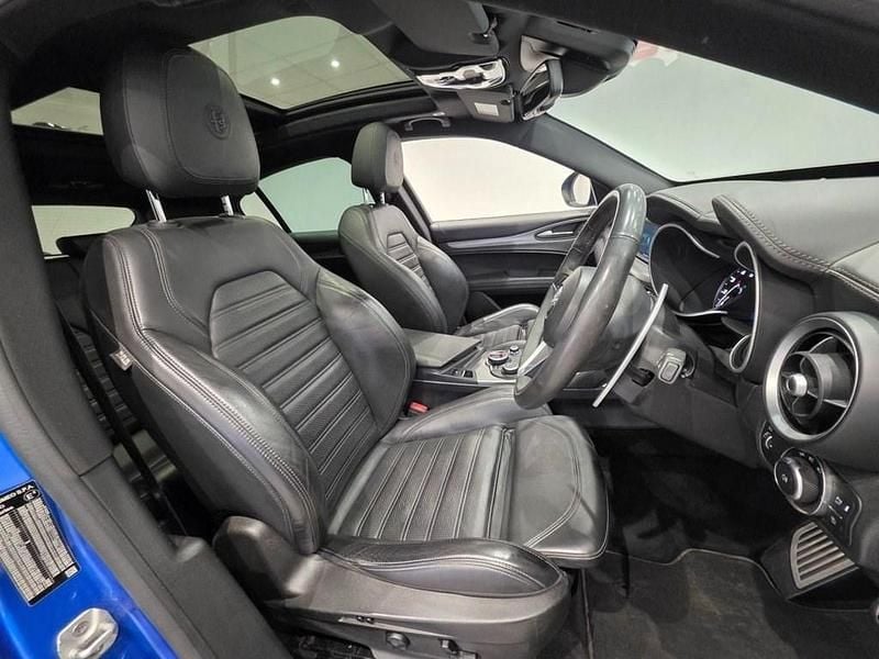 Used Alfa Romeo Stelvio Ti 280 HP (205 kW) 2020 Blue SUV