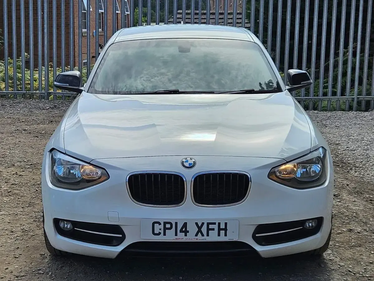 Used BMW 116 Sport Line 2014 White Hatchback