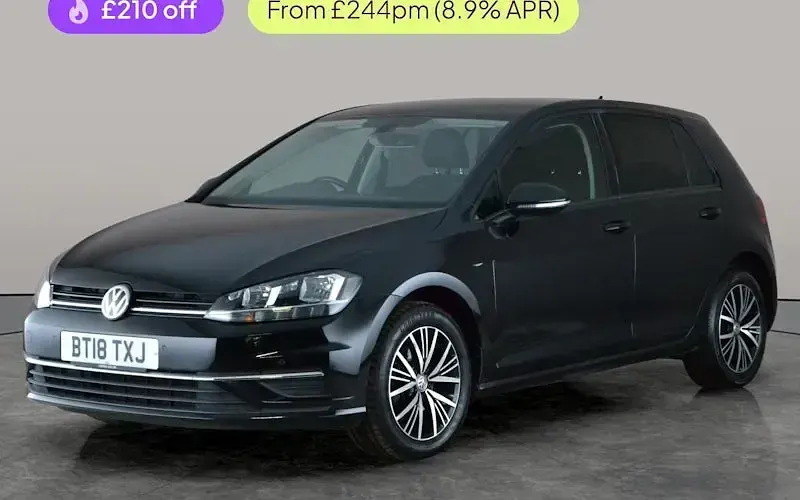 Used VW Golf VII SE 125 HP (91 kW) 2018 Hatchback