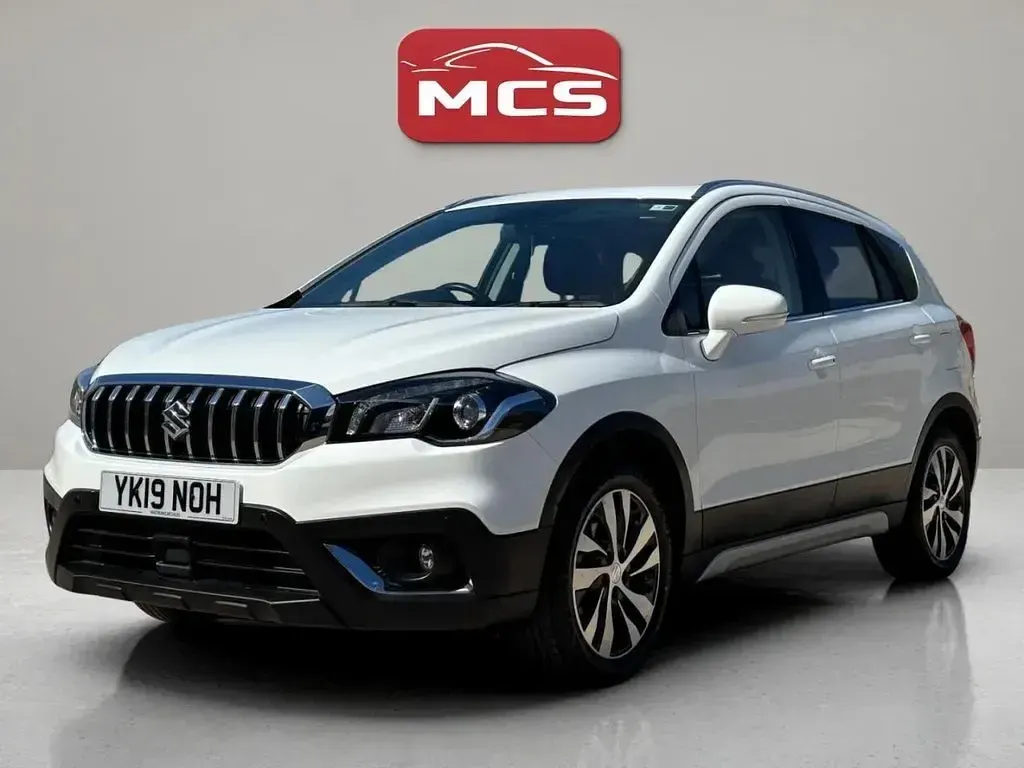 Used Suzuki SX4 SZ5 140 HP (102 kW) 2019 White Hatchback