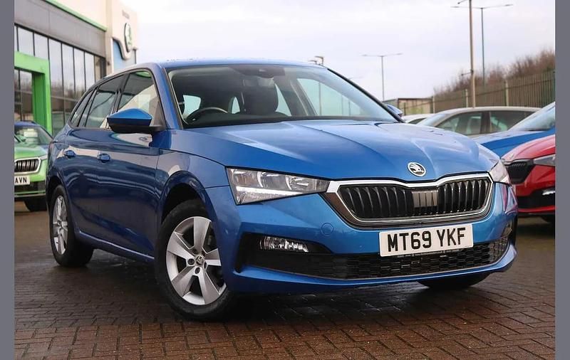 Used Skoda Scala SE 95 HP (69 kW) 2019 Blue Hatchback