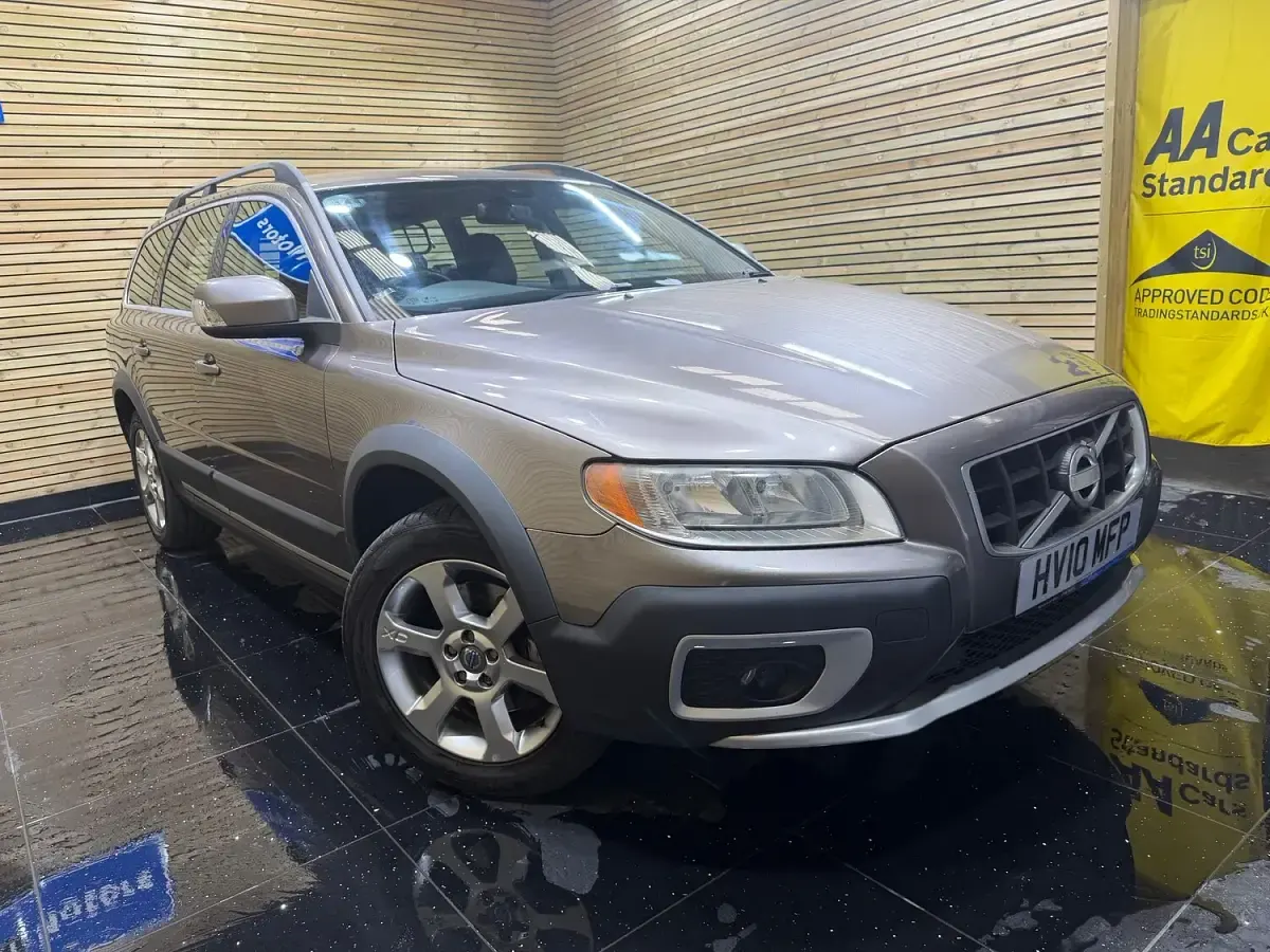 Used Volvo XC70 SE 205 HP (150 kW) 2010 Grey Estate