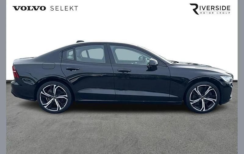Used Volvo S60 Plus 250 HP (183 kW) 2022 Black stone Sedan