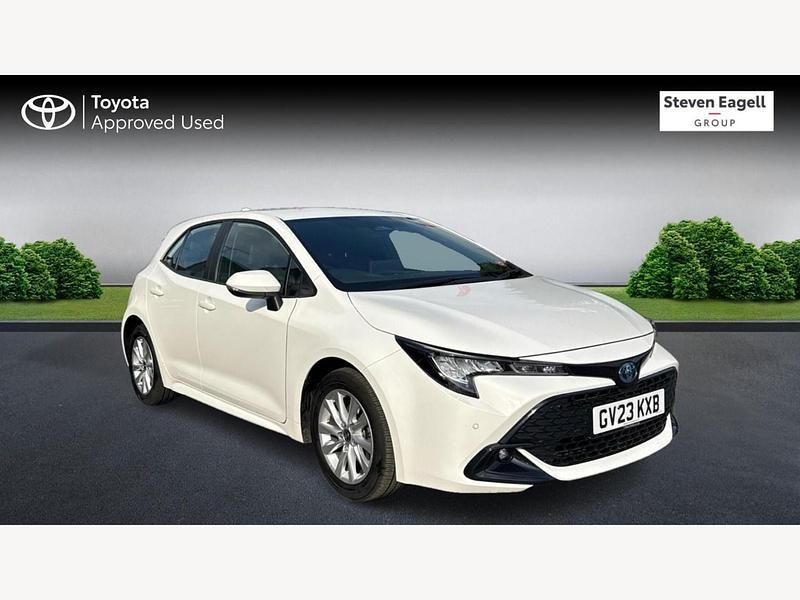 White Used 2023 Toyota Corolla Hatchback | £19,154 (Fair price) - Image 1/3