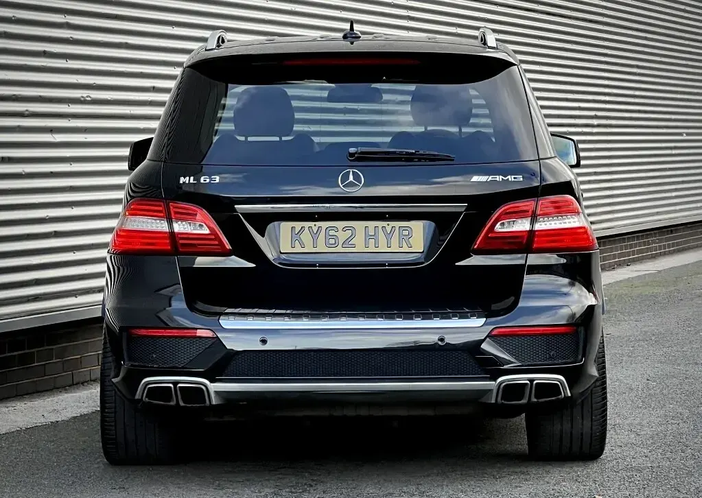 Used Mercedes ML63 AMG AMG 525 HP (386 kW) 2012 Black SUV