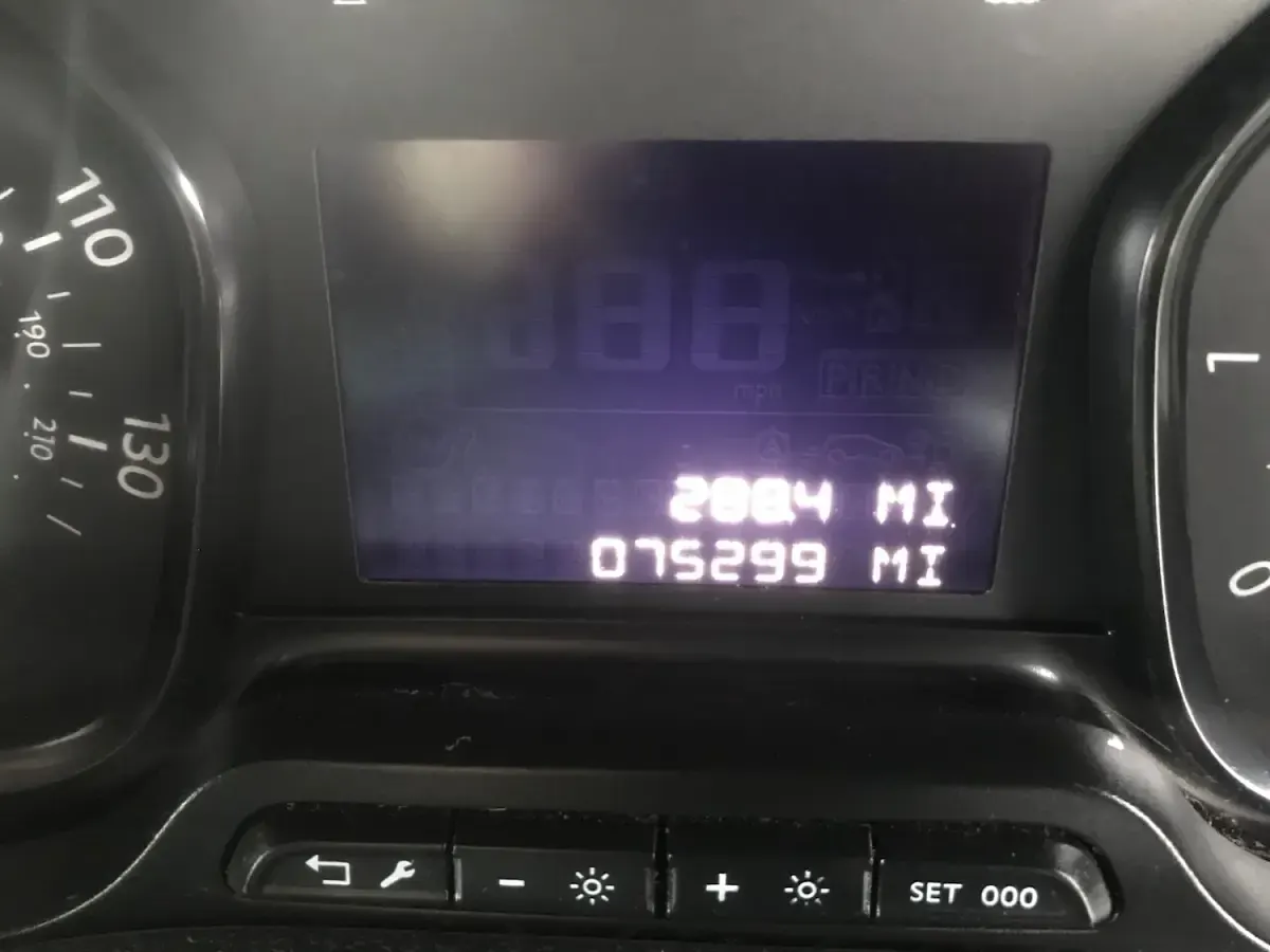 Used Vauxhall Vivaro 100 HP (73 kW) 2020 White MPV