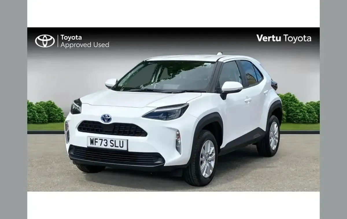 Used Toyota Yaris Cross 113 HP (83 kW) 2023 White SUV