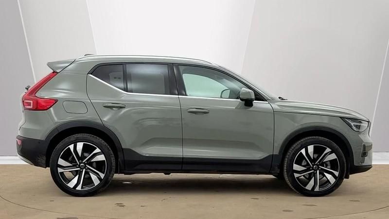 Used Volvo XC40 Ultra 197 HP (144 kW) 2025 Green SUV